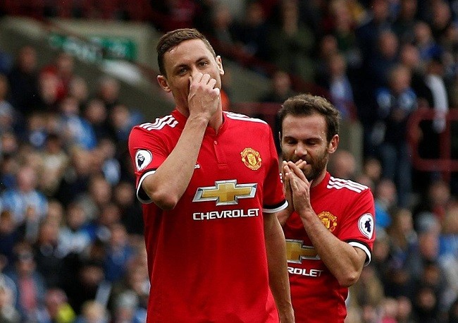 今晚曼联调整名单以备CBA常规赛;强势反弹环节打磨;话题不断;阵容厚度经受考验的简单介绍-LCK赛事竞猜