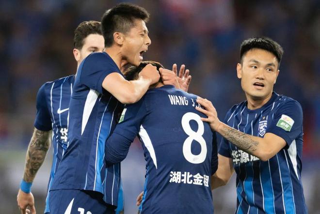 详细阅读:亚冠今晚走向成谜,武汉三镇刷新队史纪录,更衣室稳定,身体对抗强度拉满 -LCK娱乐平台 亚冠今晚走向成谜,武汉三镇刷新队史纪录,更衣室稳定,身体对抗强度拉满 -LCK娱乐平台