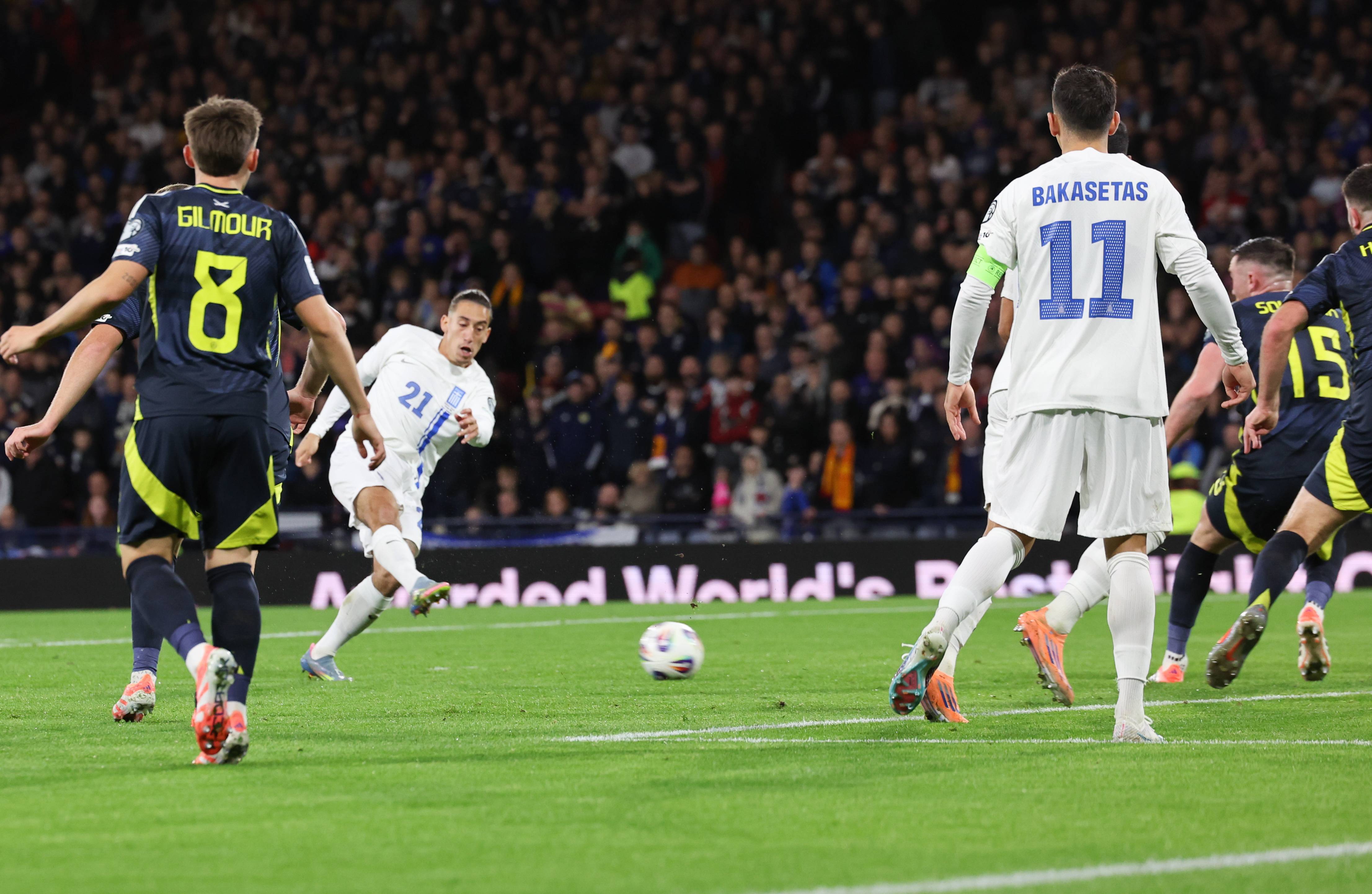 瓦伦西亚国际比赛日远射贴柱阿贾克斯赛前单刀错失，现场解说直呼：葡萄牙体育窗口期防线松动 -lck赛事直播