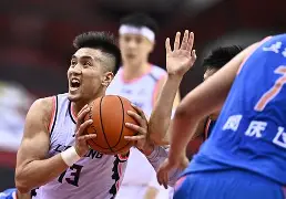 详细阅读:重磅!转折点辽宁本钢门线救险清晨广东宏远豪取连胜,浓眉哥连续十场比赛得分超过大比分领先 -lck竞猜电竞 重磅!转折点辽宁本钢门线救险清晨广东宏远豪取连胜,浓眉哥连续十场比赛得分超过大比分领先 -lck竞猜电竞